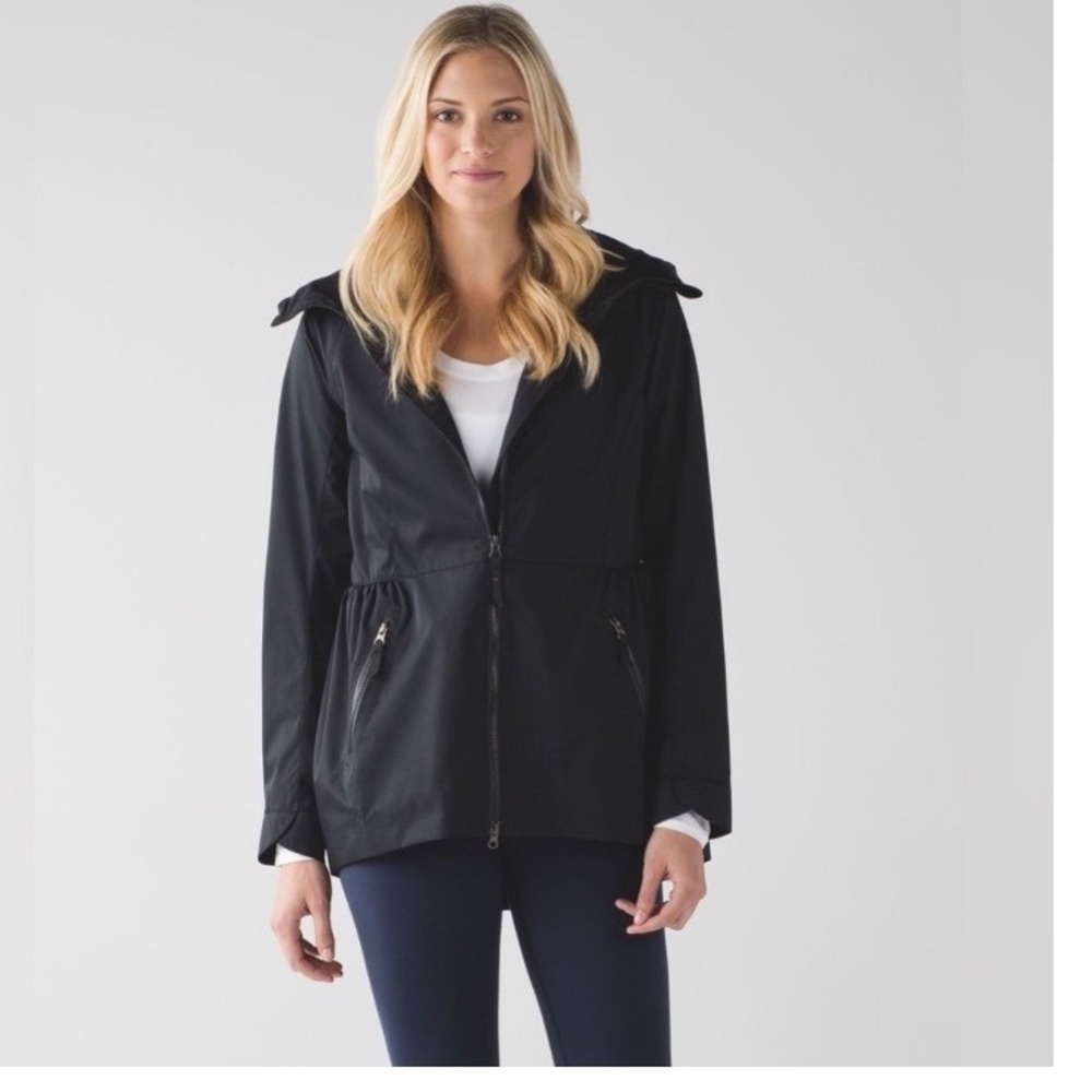 Lululemon Hooded Rain for Daze Jacket‎ Black Zip Peplum Hem Windbreaker Women 6
